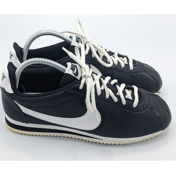 Nike Classic Cortez 807471-010 Black White Leather Sneaker Women's Size 9 US - Picture 1 of 9